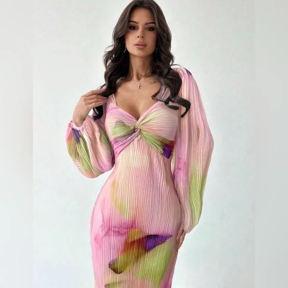 Elegant Maxi Dress - Picture 3 of 5